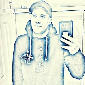 Meet your Posher, Justin